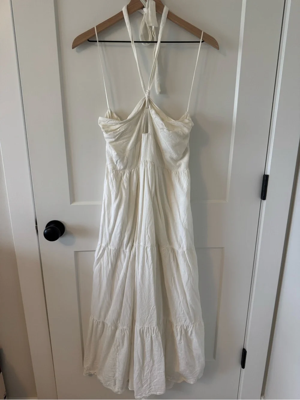 Abercrombie & Fitch White Halter-Tie Tiered Maxi Dress Size L